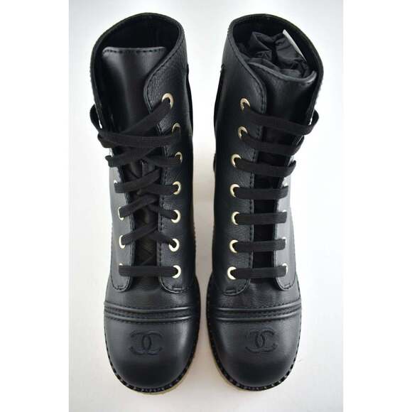 Chanel 20P Black Calfskin Leather CC Combat Lace Up Biker Ankle Short Boots 38 - Picture 7 of 9